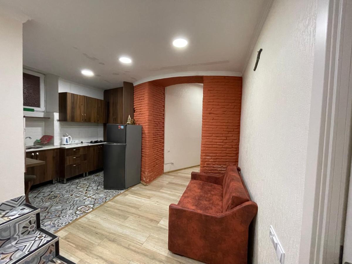 Aa Hotel Тбілісі Екстер'єр фото